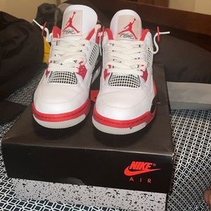 Jordan 4s